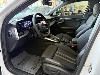 Audi A3 2022, 9000 км, за 23109.43 USD