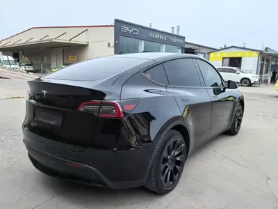 Tesla Model Y 2023, 62000 км, за 23545.34 USD
