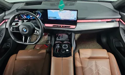 BMW 5-Series 2024, 37755 км, за 65110.35 USD - фото 7