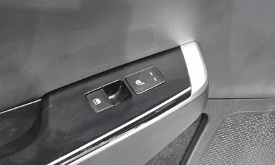 Kia EV6 2022, 114511 км, за 17133.56 USD - фото 20
