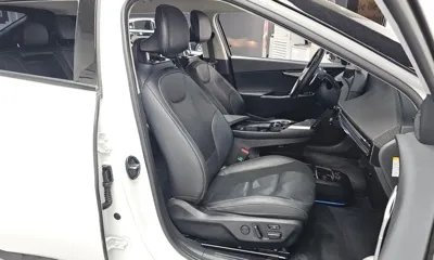 Kia EV6 2022, 114511 км, за 17133.56 USD - фото 26