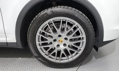 Porsche Cayenne 2016, 100230 км, за 23975.29 USD