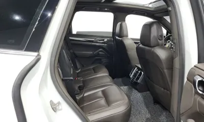 Porsche Cayenne 2016, 100230 км, за 23975.29 USD - фото 12