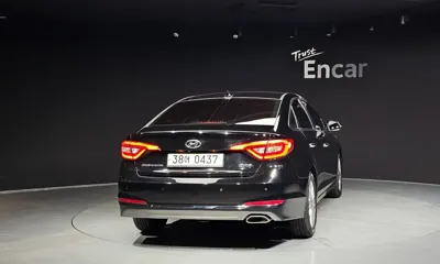 Hyundai Sonata 2016, 122368 км, за 6821.19 USD