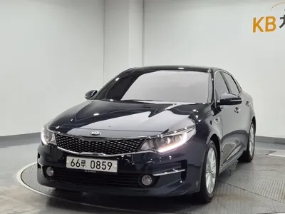 Kia K5 · 2016 год