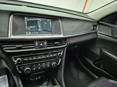 Kia K5 2016, 131131 км, за 4825.49 USD - фото 8