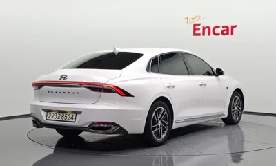 Hyundai Grandeur 2022, 127861 км, за 10416.94 USD