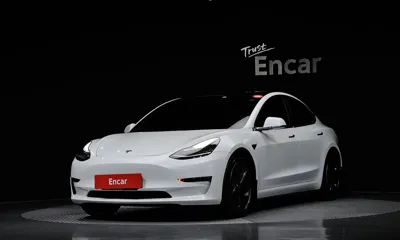 Tesla Model 3 · 2020 год