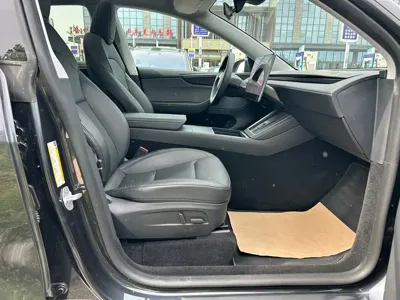 Tesla Model Y 2025, 10000 км, за 30429.07 USD - фото 8