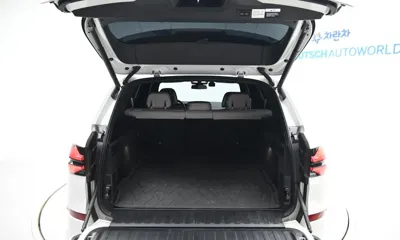 BMW X5 2025, 31616 км, за 64337.81 USD - фото 20