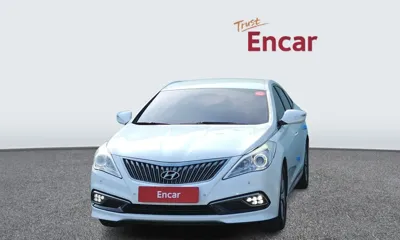 Hyundai Grandeur 2016, 101092 км, за 5880.41 USD