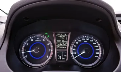 Hyundai Grandeur 2016, 101092 км, за 5880.41 USD - фото 8