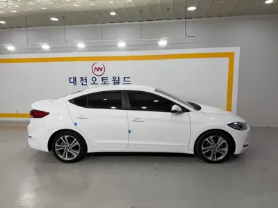 Hyundai Avante 2017, 148282 км, за 5276.88 USD - фото 6