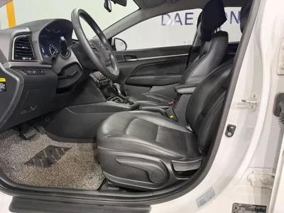 Hyundai Avante 2017, 148282 км, за 5276.88 USD - фото 10