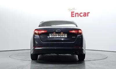 Kia K5 2013, 159750 км, за 2167.63 USD