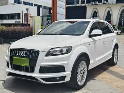 Audi Q7 · 2012 год
