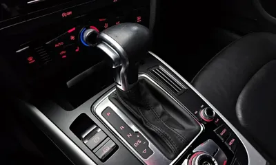 Audi A4 2015, 54480 км, за 6371.52 USD - фото 9