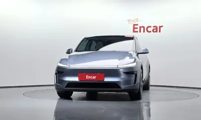 Tesla Model Y 2025, 25608 км, за 34713.63 USD