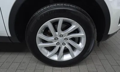 Land Rover Discovery Sport 2018, 93120 км, за 7159.74 USD