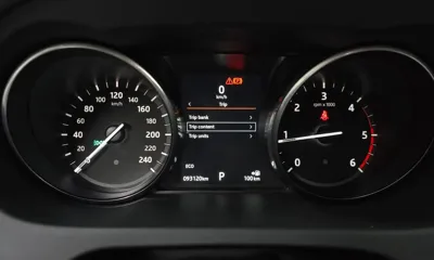 Land Rover Discovery Sport 2018, 93120 км, за 7159.74 USD - фото 8