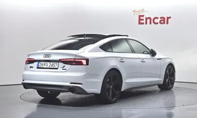 Audi A5 2019, 60093 км, за 13778.39 USD
