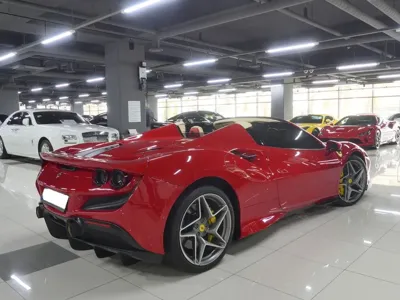 Ferrari F8 2023, 14000 км, за 261914.14 USD