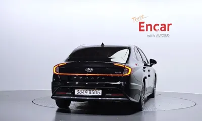 Hyundai Sonata 2020, 62398 км, за 13058.32 USD