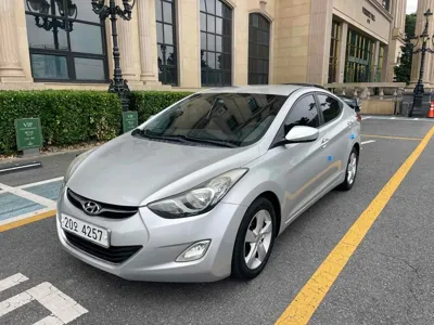 Hyundai Avante · 2011 год