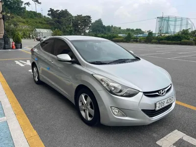 Hyundai Avante 2011, 110895 км, за 2923.75 USD