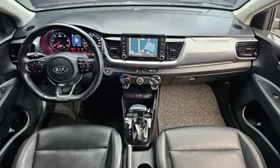 Kia Stonic 2018, 99063 км, за 5748.26 USD - фото 7