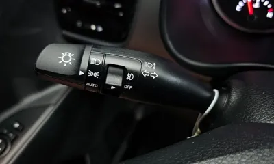 Kia Stonic 2018, 99063 км, за 5748.26 USD - фото 17