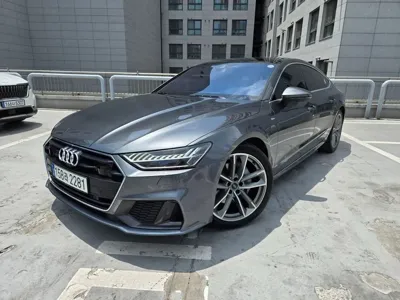 Audi A7 · 2021 год