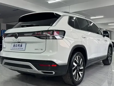 Volkswagen Tayron 2023, 33000 км, за 23446.9 USD