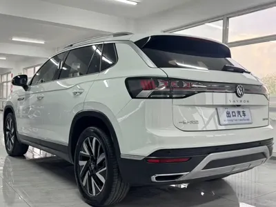 Volkswagen Tayron 2023, 33000 км, за 23446.9 USD - фото 6