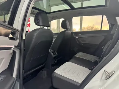 Volkswagen Tayron 2023, 33000 км, за 23446.9 USD - фото 16