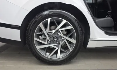 Hyundai Grandeur 2023, 74057 км, за 18827.37 USD