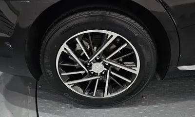 Hyundai Grandeur 2020, 40759 км, за 14212.07 USD