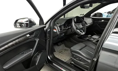 Audi Q5 2023, 43798 км, за 27916.44 USD - фото 10