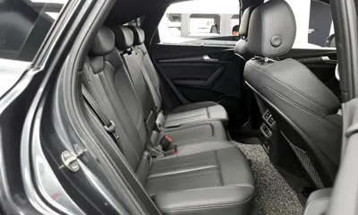 Audi Q5 2023, 43798 км, за 27916.44 USD - фото 12