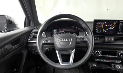 Audi Q5 2023, 43798 км, за 27916.44 USD - фото 13