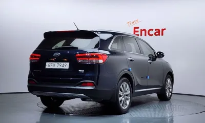 Kia Sorento 2017, 158370 км, за 8467.9 USD