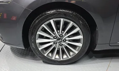 Kia K7 2017, 72174 км, за 8847.26 USD