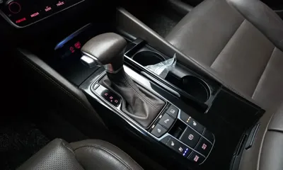 Kia K7 2017, 72174 км, за 8847.26 USD - фото 9