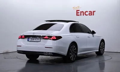 Mercedes-Benz E-Class 2024, 11886 км, за 48331.56 USD
