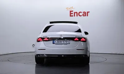Mercedes-Benz E-Class 2024, 11886 км, за 48331.56 USD