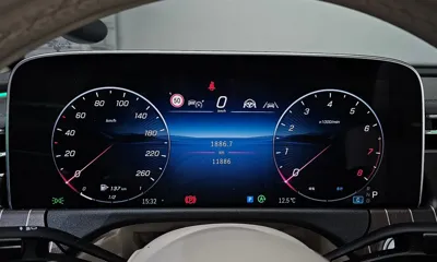 Mercedes-Benz E-Class 2024, 11886 км, за 48331.56 USD - фото 8