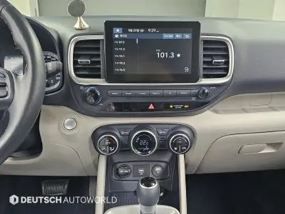 Hyundai Venue 2020, 53568 км, за 8458.68 USD - фото 14