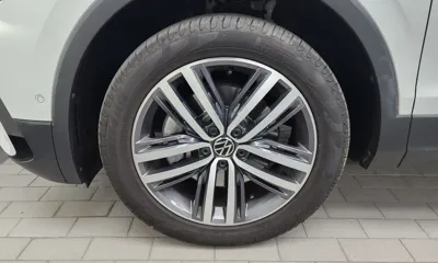 Volkswagen Tiguan 2023, 37367 км, за 18314.3 USD