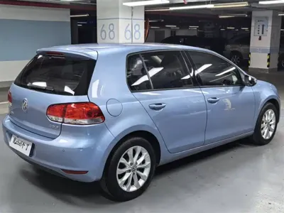 Volkswagen Golf 2013, 110000 км, за 3954.58 USD - фото 9