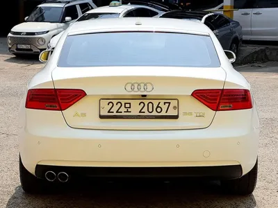 Audi A5 2015, 108496 км, за 4296.67 USD